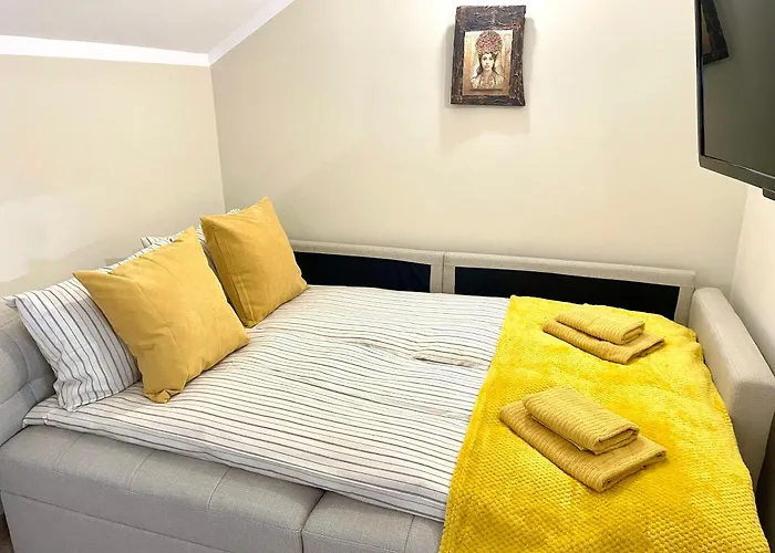 1br Near Gondola By Si شقة *